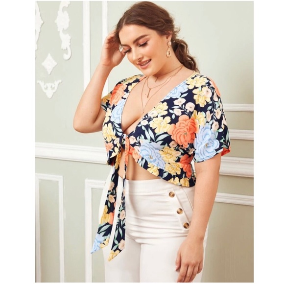 Tops - Frill Trim Top